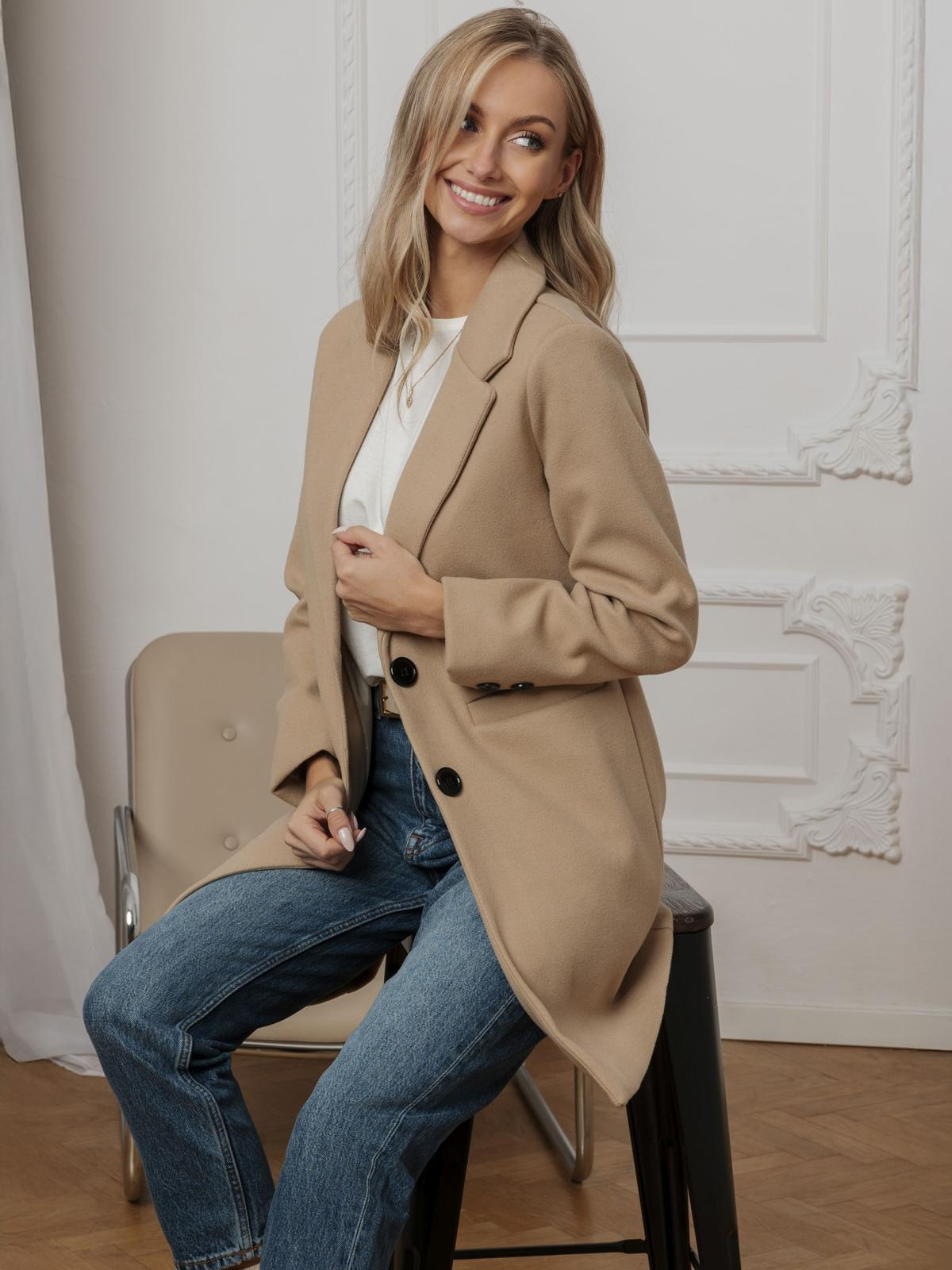 Women’s coat CLR037 – beige