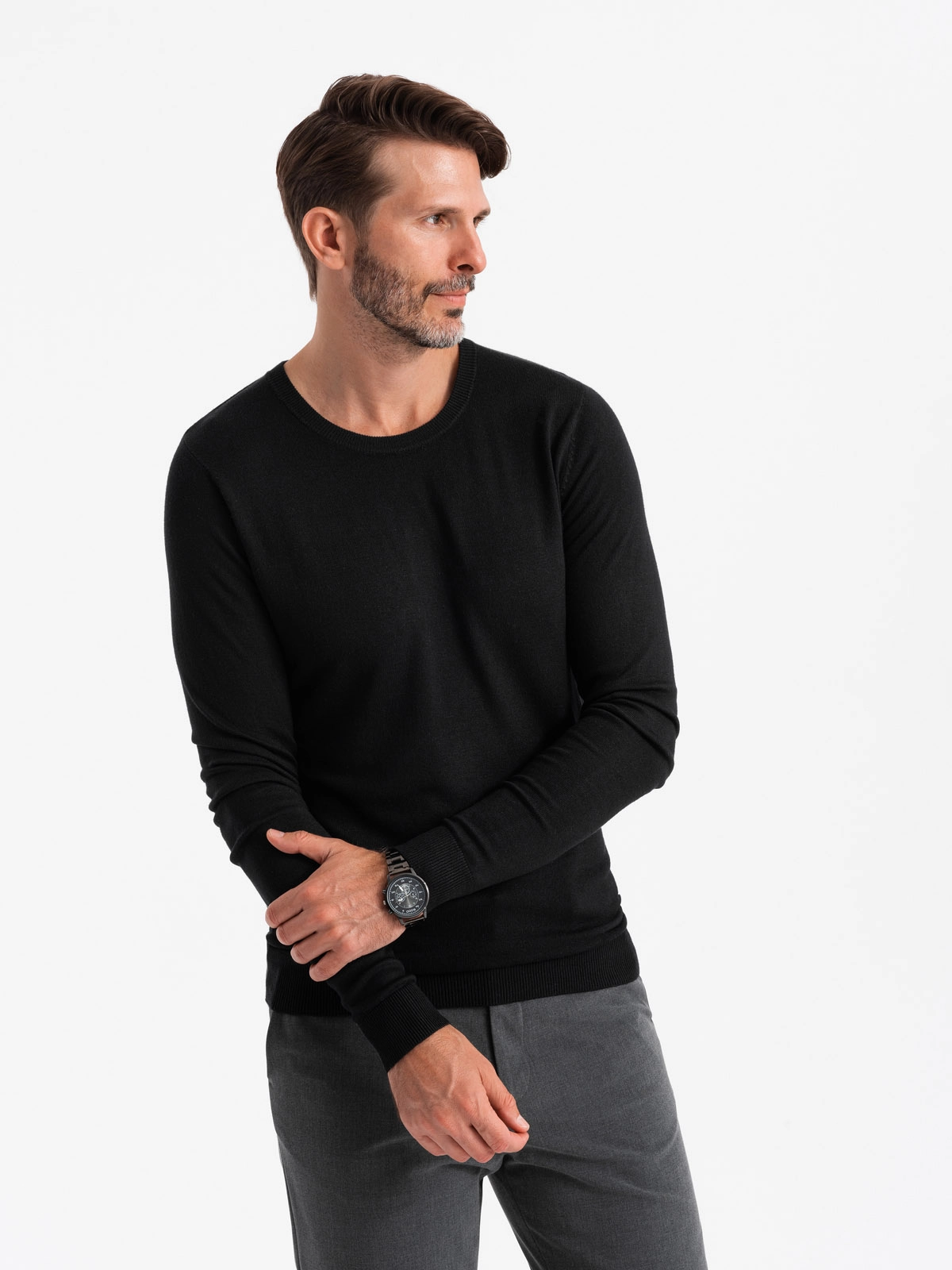 Classic men’s sweater with round neckline – black V2 OM-SWBS-0106