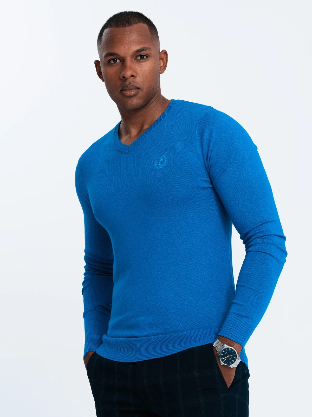 Elegant men’s sweater with a v-neck – blue V19 OM-SWBS-0107