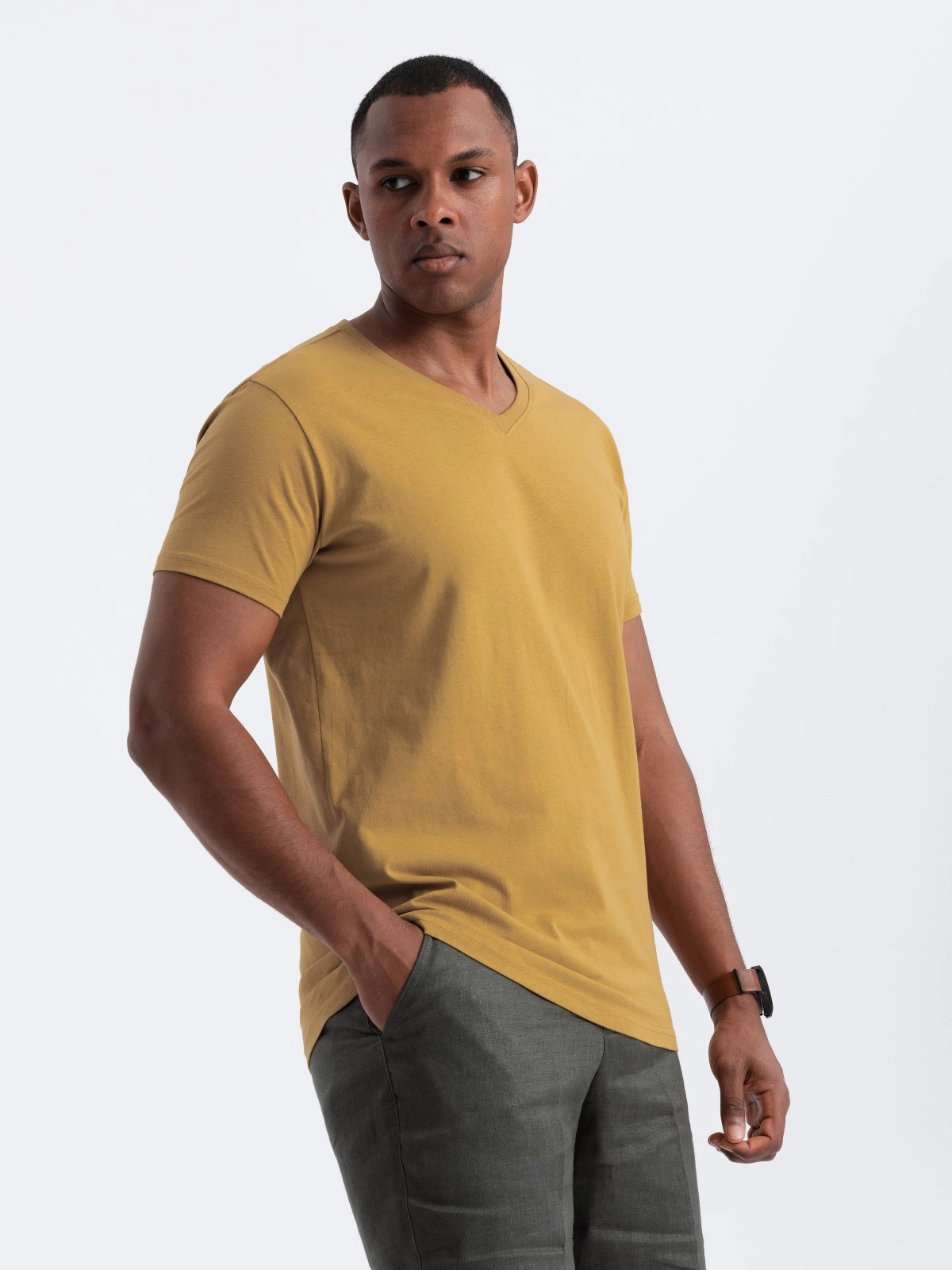 BASIC men’s classic cotton T-shirt with a serape neckline – mustard V8 OM-TSBS-0145