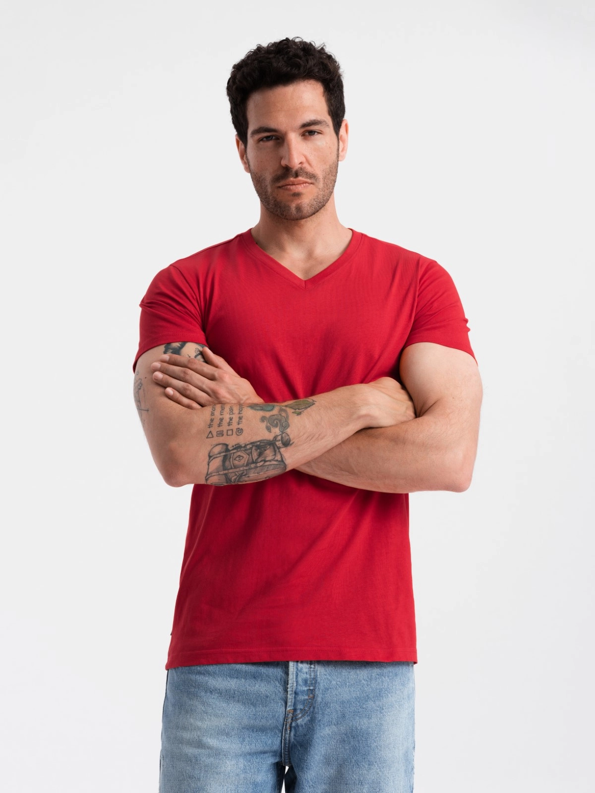 Men’s BASIC classic cotton T-shirt with a v-neck – red V14 OM-TSBS-0145