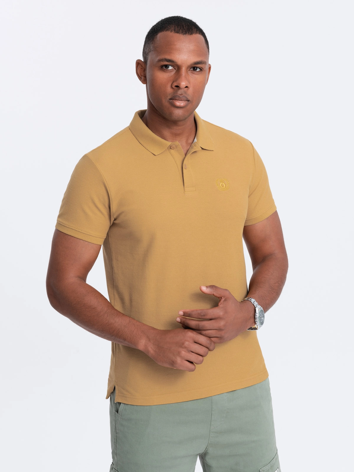 Men’s BASIC single-color pique knit polo shirt – mustard V8 OM-POBS-0100