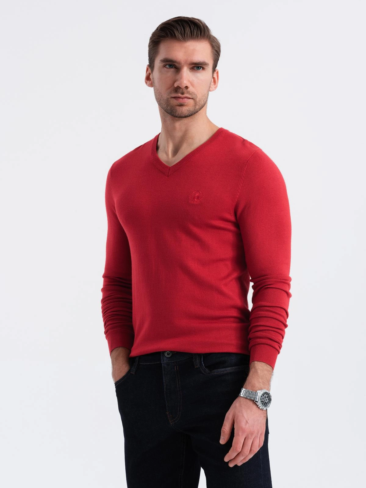 Men’s elegant V-neck BASIC sweater with viscose – red V20 OM-SWBS-0107