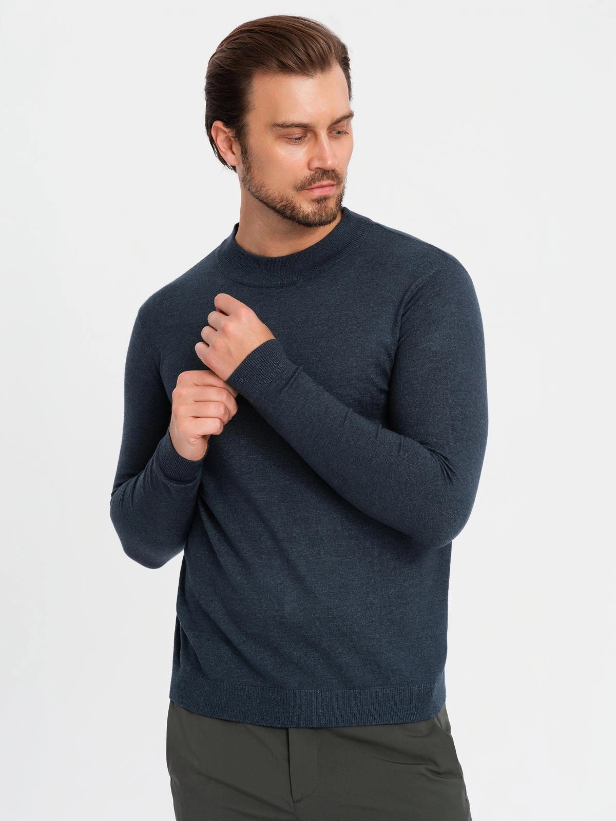 Men’s knitted half turtleneck with viscose – navy blue V4 OM-SWTN-0125