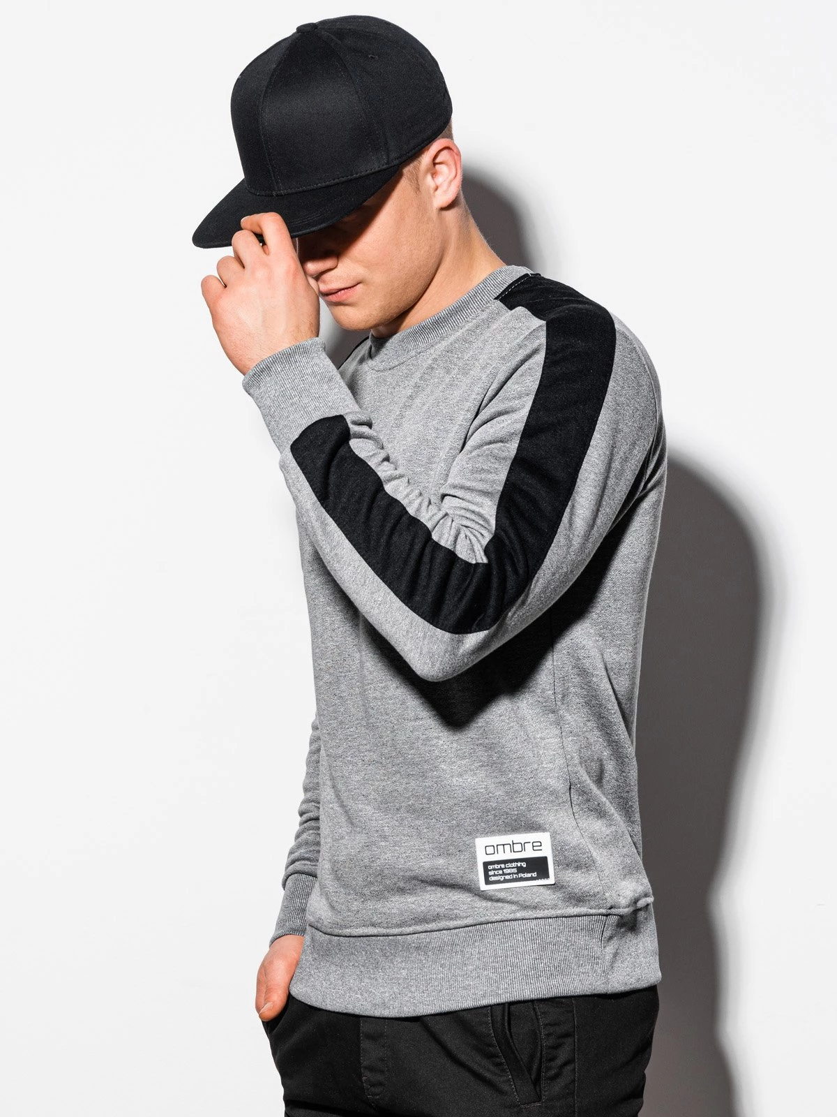 Men’s hoodless sweatshirt OM-SSNZ-22FW-010 – V1 grey