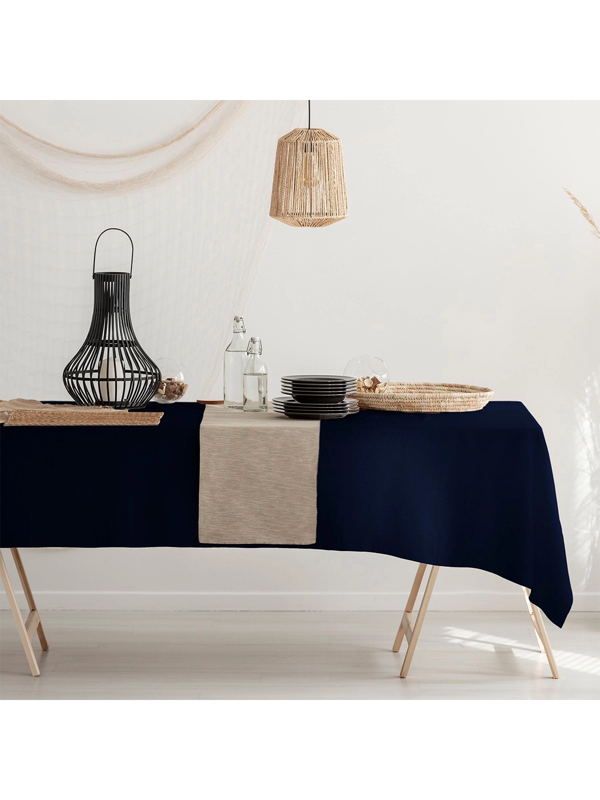 Stain-resistant tablecloth Viva A560 – navy