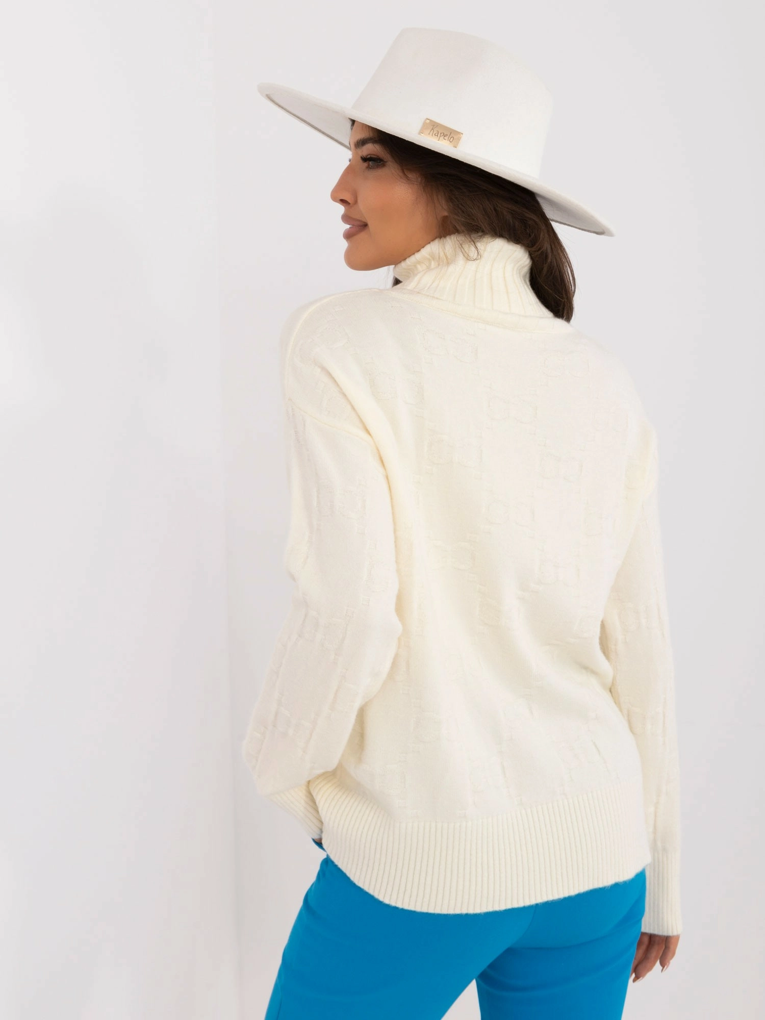 Sweter-AT-SW-2342-1.35-ecru